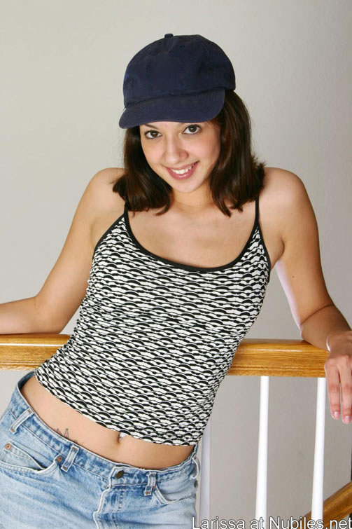 Cute teens in hats hottie larissa - Sexy Women in Lingerie - Picture 2