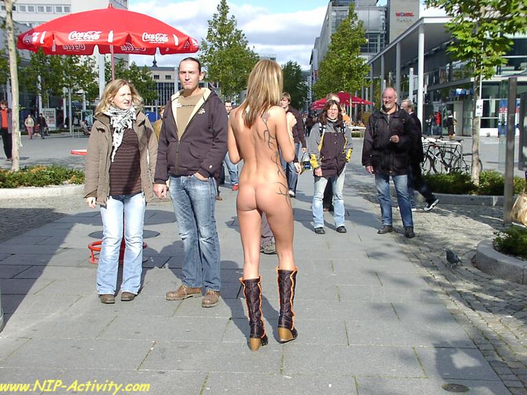 A shameless lark is advertising her - Sexy Women in Lingerie - Picture 13