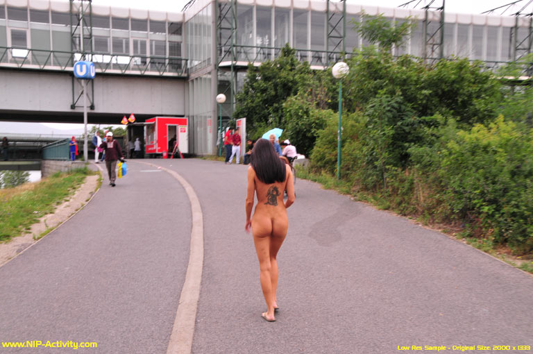 Going to U-bahn after long-lasting - Sexy Women in Lingerie - Picture 13