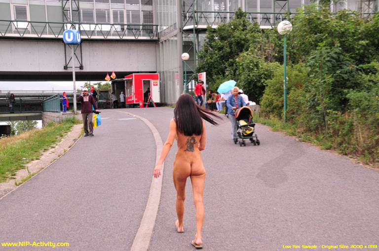 Going to U-bahn after long-lasting - Sexy Women in Lingerie - Picture 14