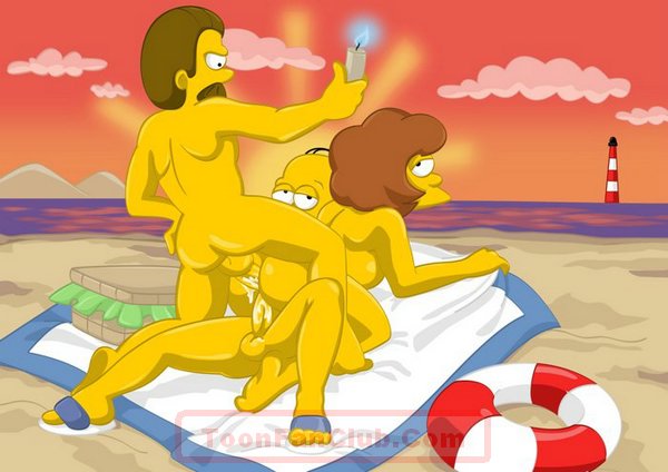 Hot Marge Simpson and her friend Maude - Cartoon Sex - Picture 2