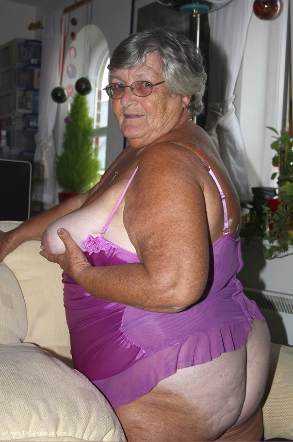 Nasty Black Granny TubeZZZ Porn Photos