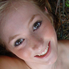 18 yo Australian teen nymph Sascha with big boobs fingering her drippi.. - picture 4