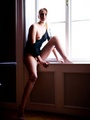 Ivana in a moody window - Picture 11