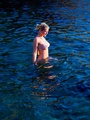 Jenna in cold water. - Picture 6