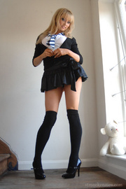 Awesome blonde Elle Parker exposes her perfect body in light blue ling.. - picture 9