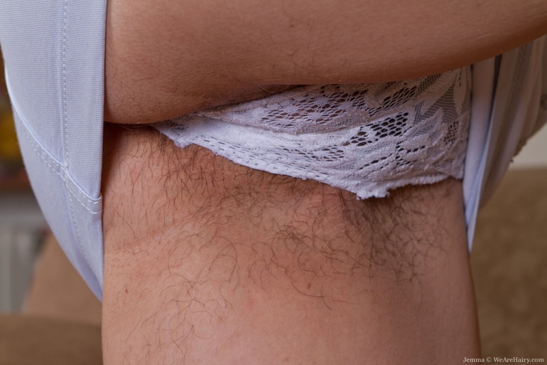 Twenty-year-old beauty is getting - Sexy Women in Lingerie - Picture 3