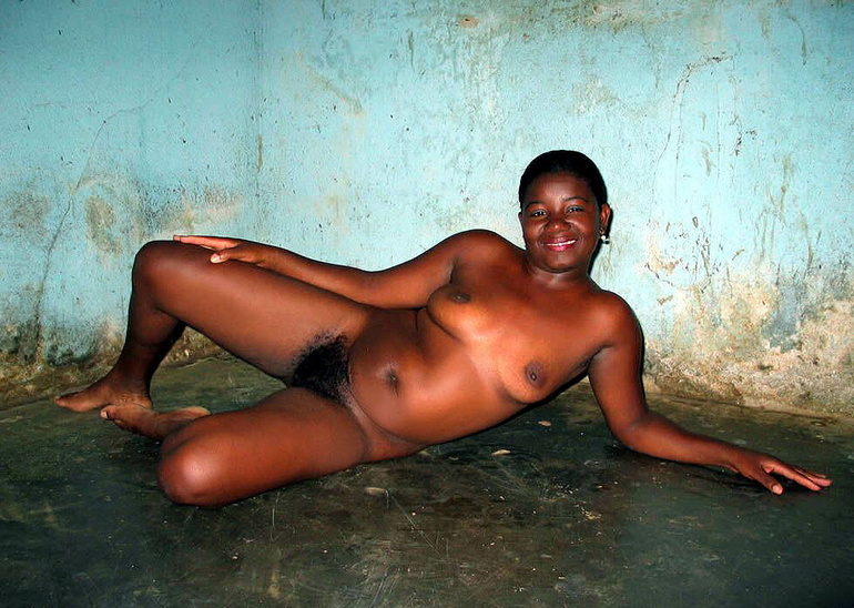 Taking rest after hard days of never-ending African porn - Picture 2