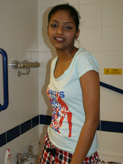 Perfect breast indian hottie stripping off - XXX Dessert - Picture 2