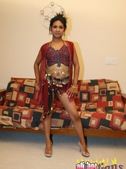 See what I got between my Indian - Sexy Women in Lingerie - Picture 1