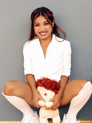 Indian schoolgirl spreads her dark slit - XXX Dessert - Picture 7
