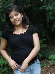 Shameless Indian teen in jeans shows off her big - XXXonXXX - Pic 6