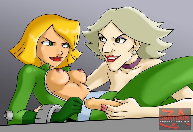 Lewd Clover from Totally Spies pleasing Sam's - Cartoon Sex - Picture 2