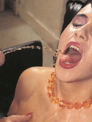 Retro dude pissing in her open mouth and - XXX Dessert - Picture 12