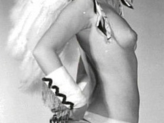 Nearly naked vintage pretty babes posing - XXX Dessert - Picture 6