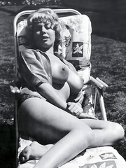 Irresistible blonde vintage cutie - XXX Dessert - Picture 2