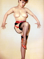 Hairy pussy retro black babe seductively - XXX Dessert - Picture 1