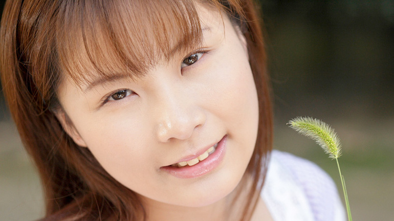 Hot Asian chicks' faces in close up - Sexy Women in Lingerie - Picture 2