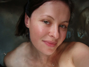 Tattoed nasty Australian babe Die Mond dild - XXX Dessert - Picture 2