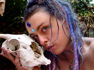 Round booty blonde teen from Australia plea - XXX Dessert - Picture 1