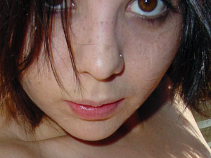 Brunette stunner Xena from the United Kingd - XXX Dessert - Picture 3