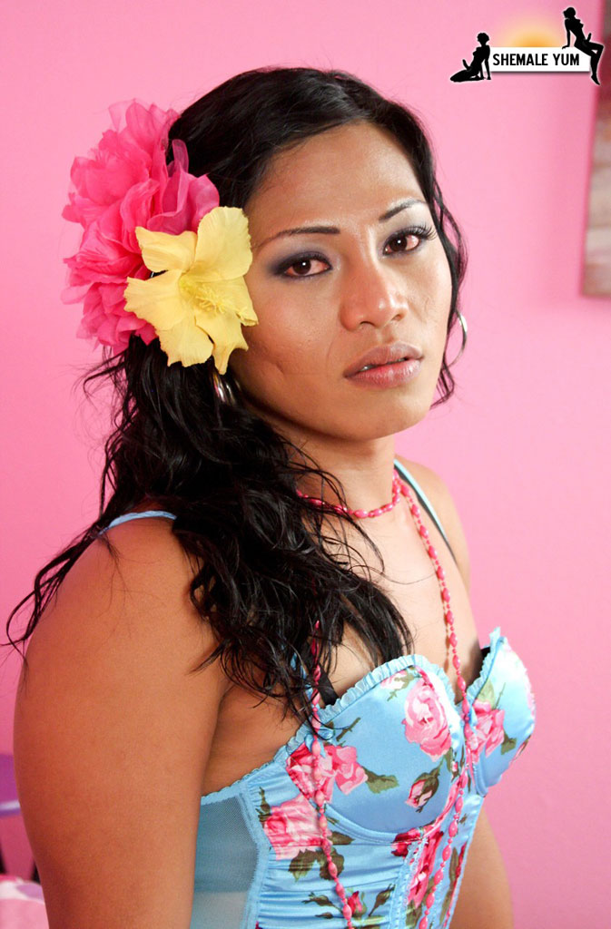 Horny shemale with massive sexual appetite - XXX Dessert - Picture 4