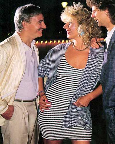 Horny seventies blonde loves two big cocks - XXX Dessert - Picture 1