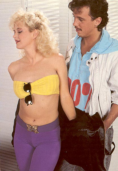 Blonde seventies lady loves two big cocks a - XXX Dessert - Picture 2