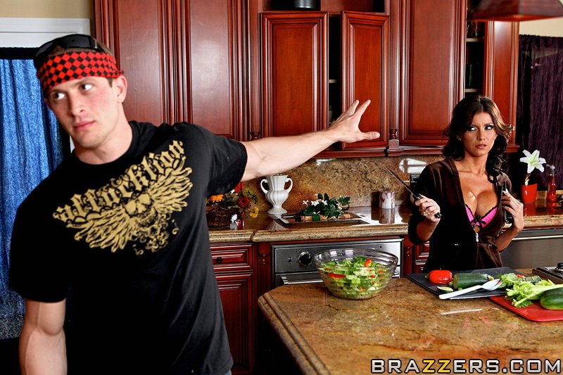 Alyiah is concerned about her son, Patrick. - XXX Dessert - Picture 6