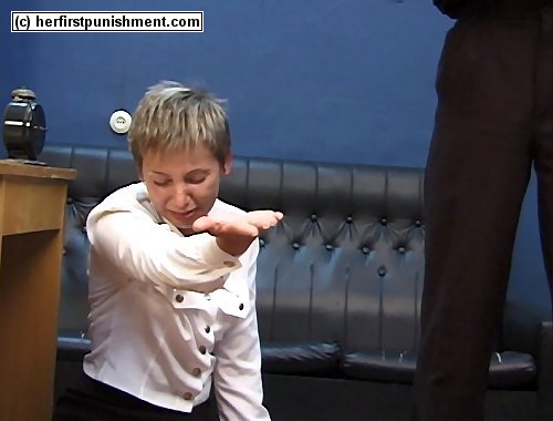 Secretary gets her hands and ass spanked fo - XXX Dessert - Picture 7