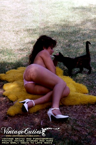 Beautiful lesbian galls playing with each o - XXX Dessert - Picture 6