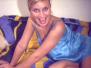 Naughty blonde stretching her pussy and bei - XXX Dessert - Picture 5