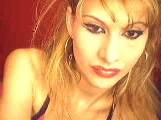 Horny blonde shows off superb curves and na - XXX Dessert - Picture 15