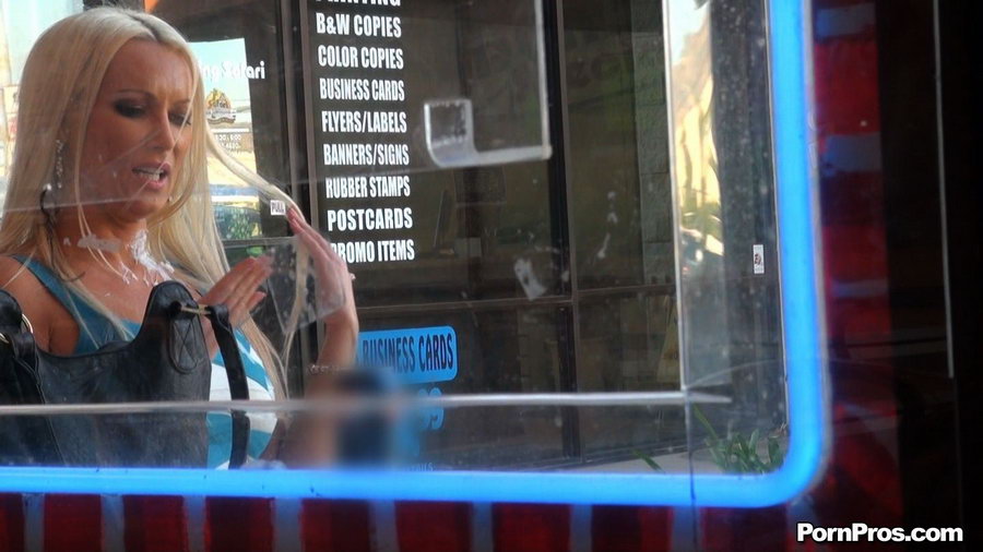 Tried a drink of Cola and had her blue top all poured with liquid of some sex in public onanist - XXXonXXX - Pic 15