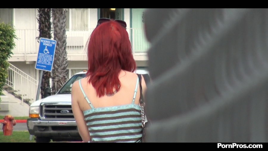 Some public fuck bandit appeared suddenly around the corner and ripped green blouse off her! - XXXonXXX - Pic 4