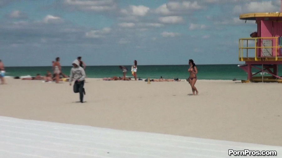 While on the beach, some public sex angel ripped her violet bra off her boobs - XXXonXXX - Pic 16