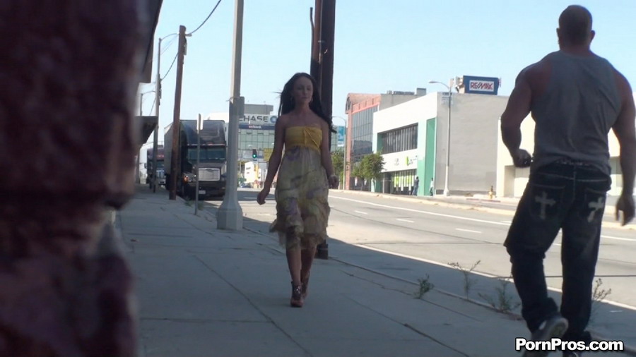 Picking up her summer dress after being undressed by some sex in public ruffian - XXXonXXX - Pic 4