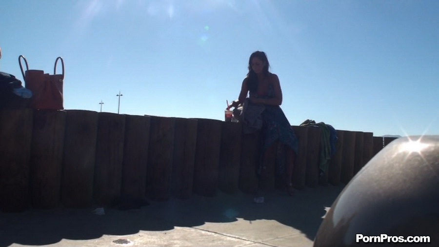He cummed on her as an act of nude in public incident! - XXXonXXX - Pic 14