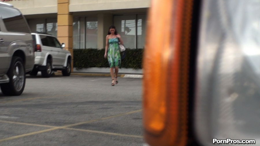 How bawdy it was from his side to get that green sex in public dress off her chest! - XXXonXXX - Pic 3