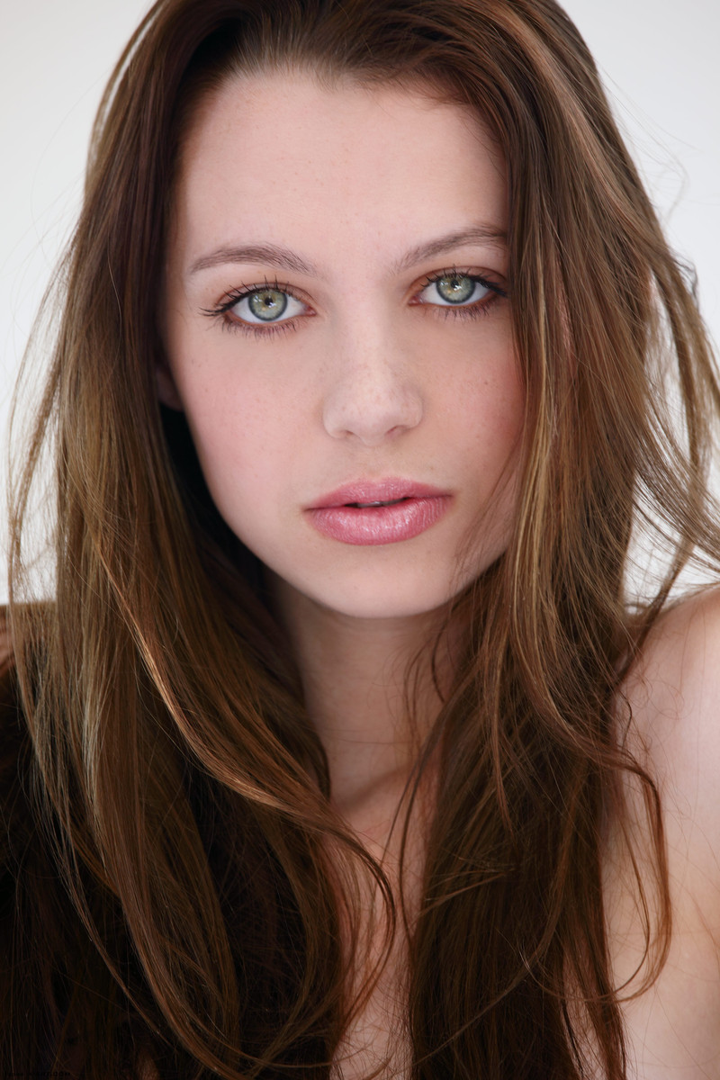 Erotic awesome pics of naked teen brunette  - XXX Dessert - Picture 15