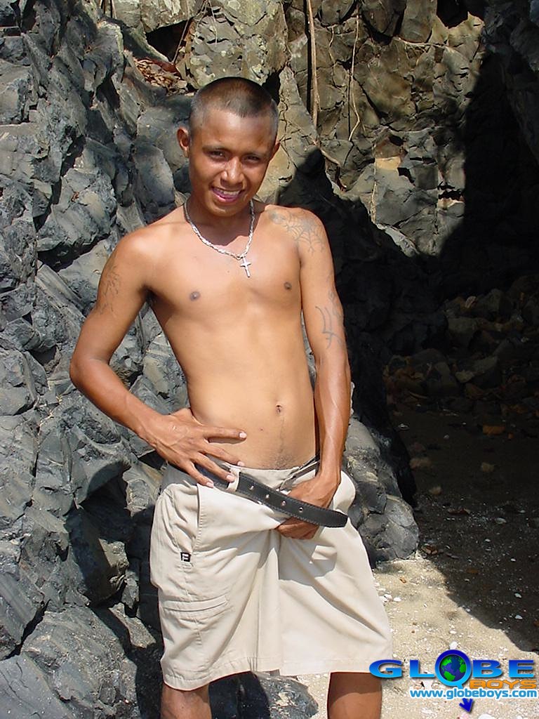 Just standing here and wanking his porno gay Bandersnatch - XXXonXXX - Pic 1