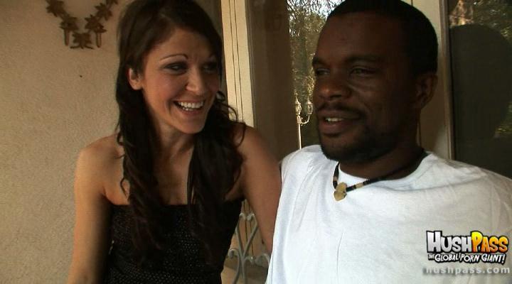 Slutty brunette mom gives deep throat blowj - XXX Dessert - Picture 1