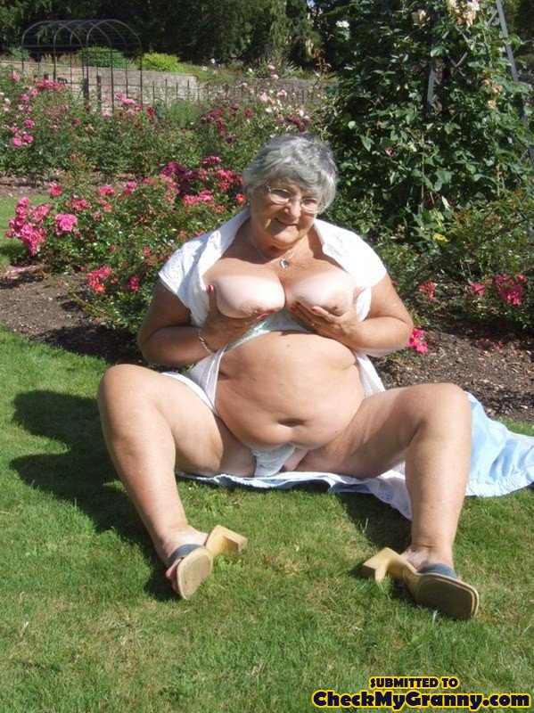 Super Size Mature Bbw Granny Pulls Down Her Xxx Dessert Picture 6