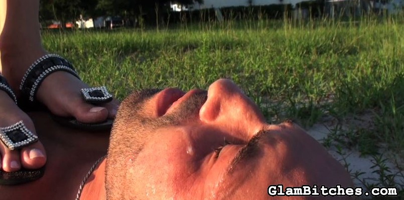 Brunette bitch stamping a poor dude's body  - XXX Dessert - Picture 6