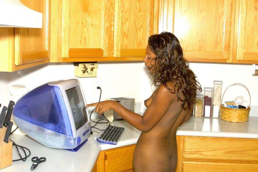 Gorgeous Indian Babe Small Tits Posing Nude - XXX Dessert - Picture 4