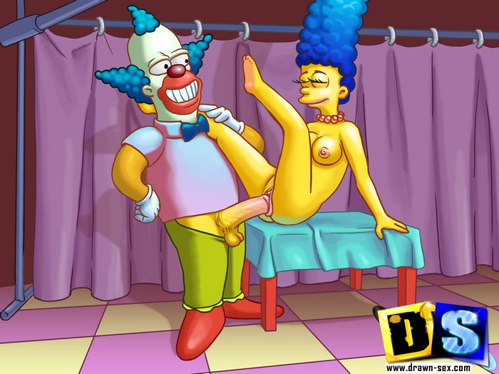 Slutty toon housewife Marge Simpson likes giving head - Picture 2