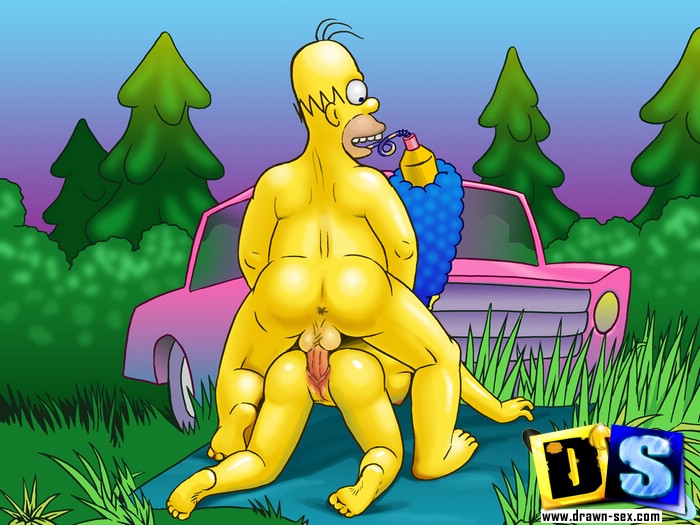 700px x 525px - Nasty cartoon Homer Simpson fucked his wife Marge from behind doggy st..