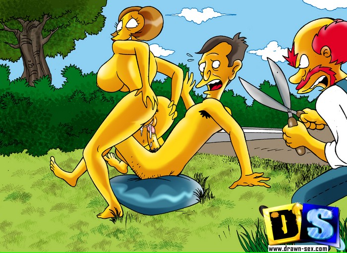 Toon mom Maude Flanders caught riding Homer's dick on - Picture 3