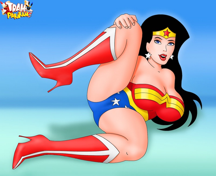 Sexy Wonder Woman Cartoon - Cartoon super hero babes showing all they got to seduce you.