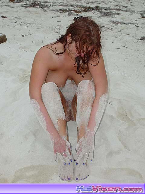 Toni KatVixen Playing Around On The Beach - XXX Dessert - Picture 16
